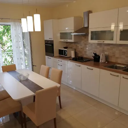 Apartment Anita Makarska